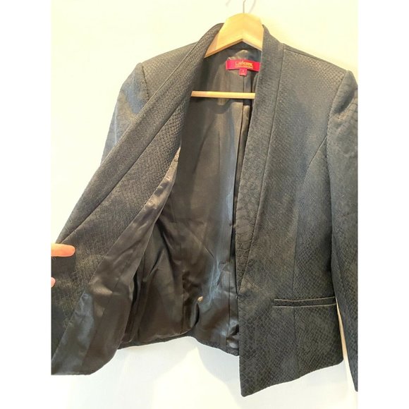 Catherine Malandrino Blazer *3/$20 Sale* - Picture 8 of 9